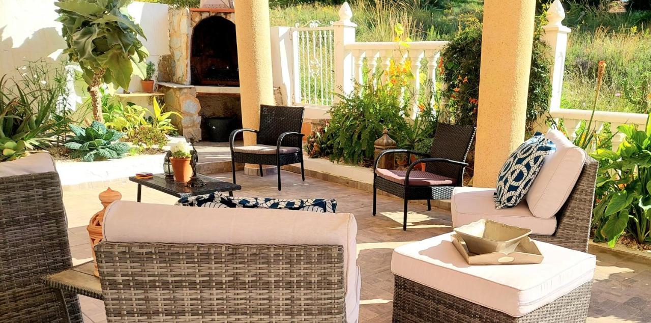 Fabulous Detached Large Villa 5 Bedrooms 3 Bathrooms Backing Onto Villamartin Golf Course Экстерьер фото