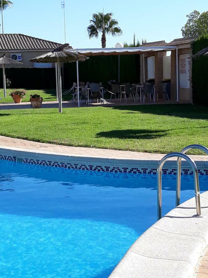 Fabulous Detached Large Villa 5 Bedrooms 3 Bathrooms Backing Onto Villamartin Golf Course Экстерьер фото